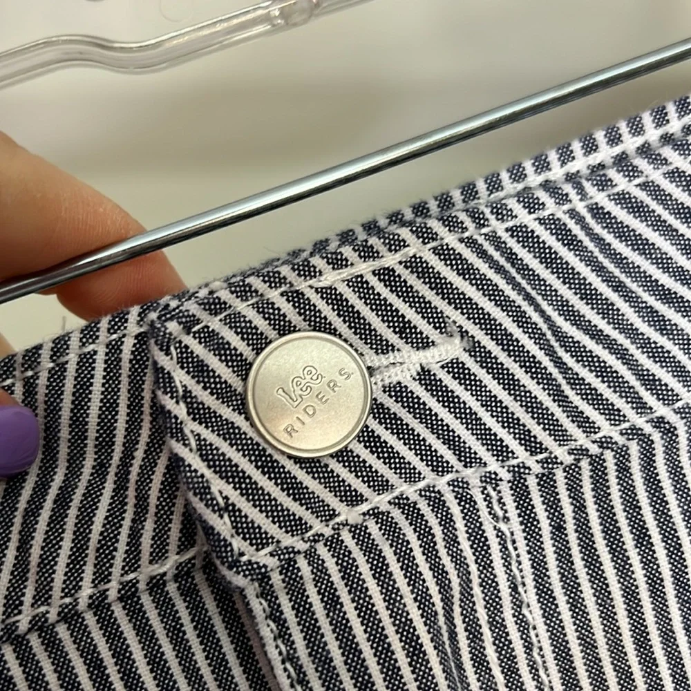 Lee Riders Mid-Rise‎ Striped Navy Blue and White Shorts- 20